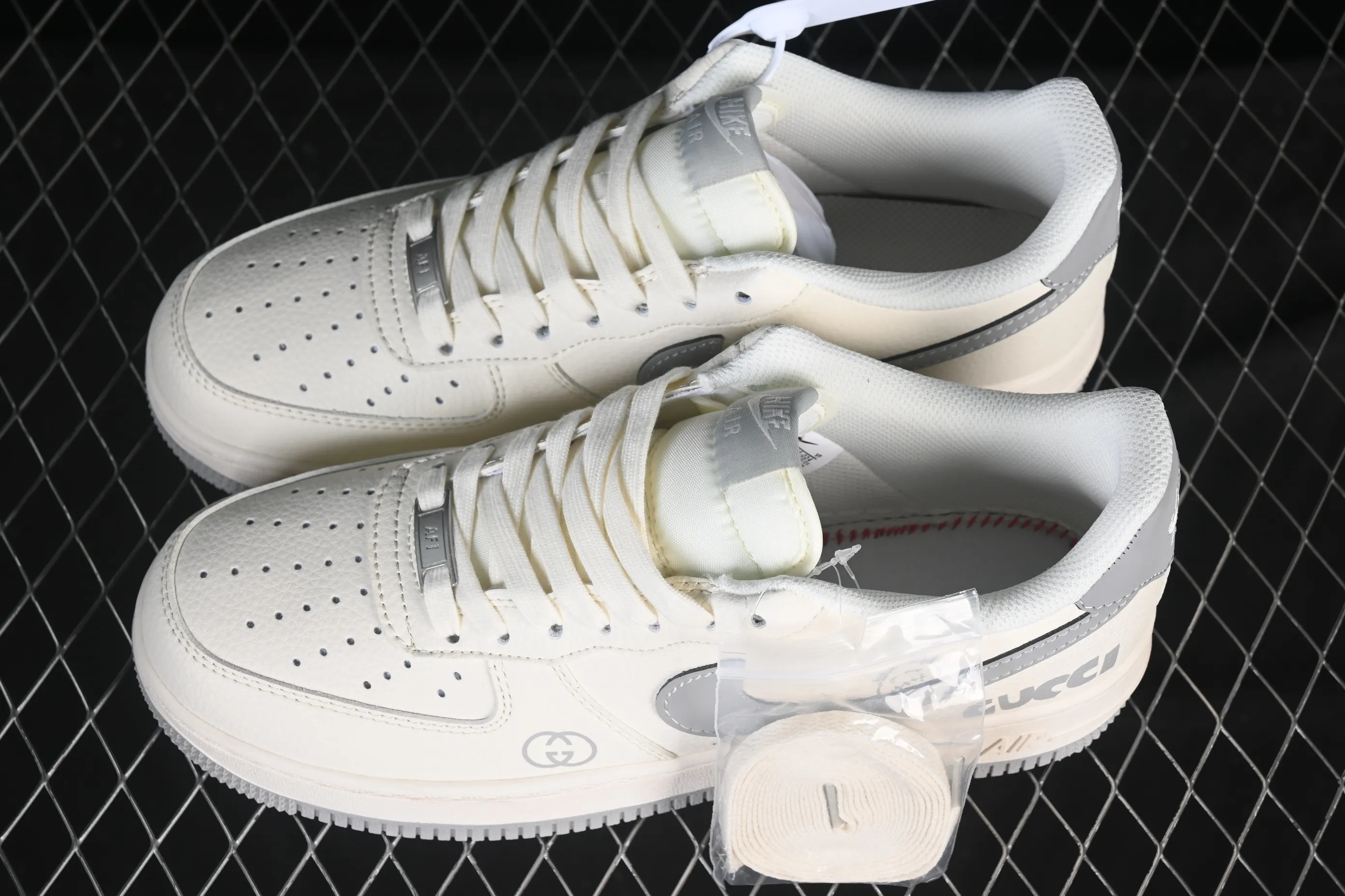 All categories Nk Air Force 1 Air Force series Nk Air Force 1 Low Air Force low top Nike Air Force 1'07 Low Gucci co-branded grimace beige Air Force 1 low top casual sneakers QW5836-024